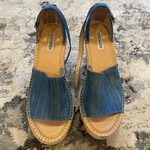 Steve Madden sandal wedges, denim - size 9M